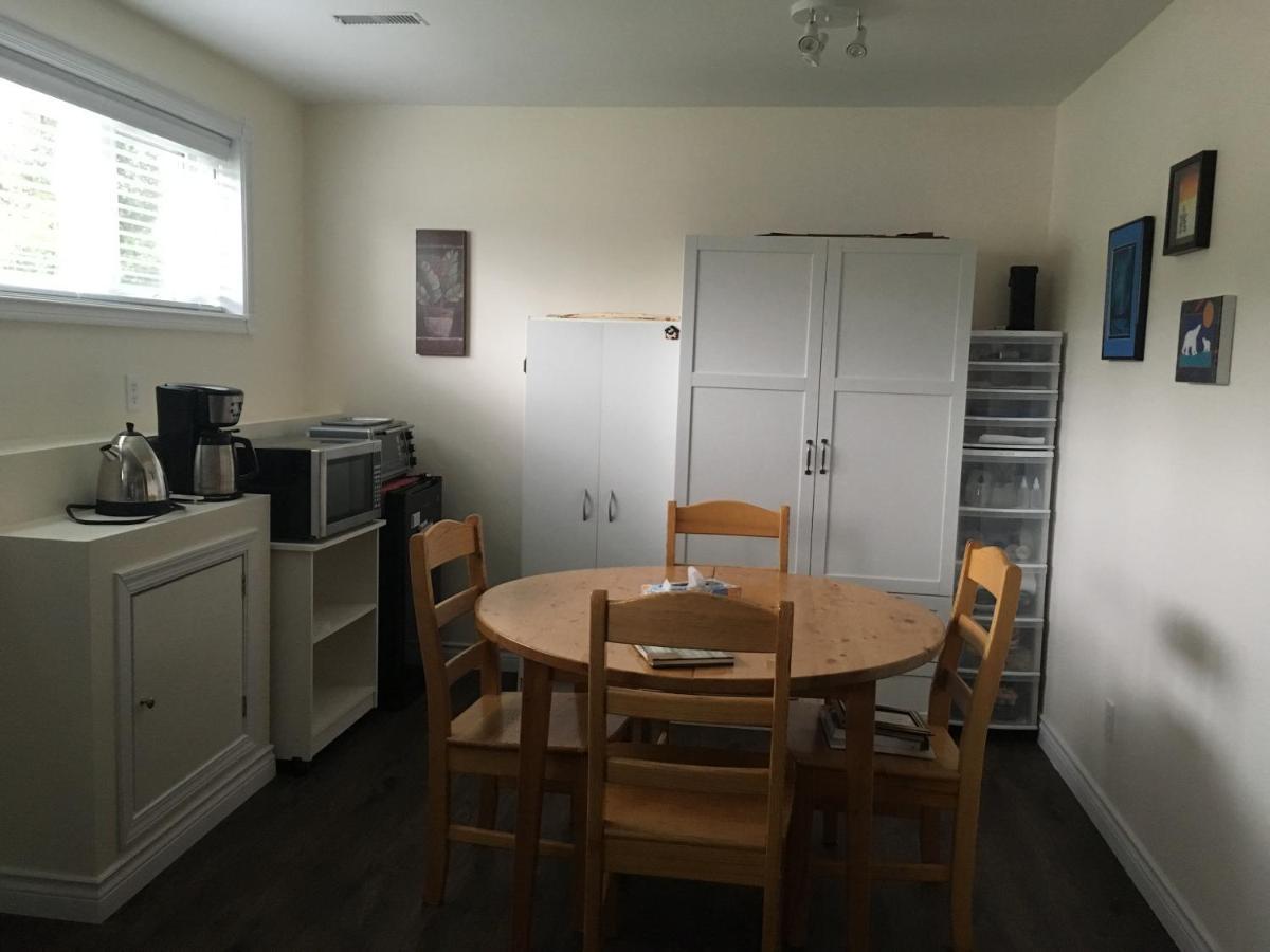 Bed and Breakfast Polar Nights Yellowknife Exteriér fotografie